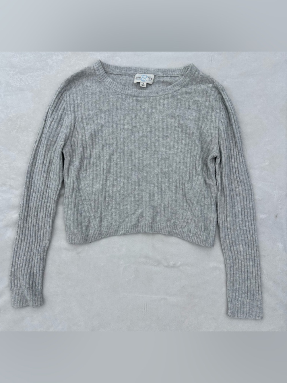 Cozy Ribbed Crewneck Sweater in Light Gray